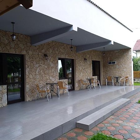 Casa Roka Apartment Eselnita Luaran gambar
