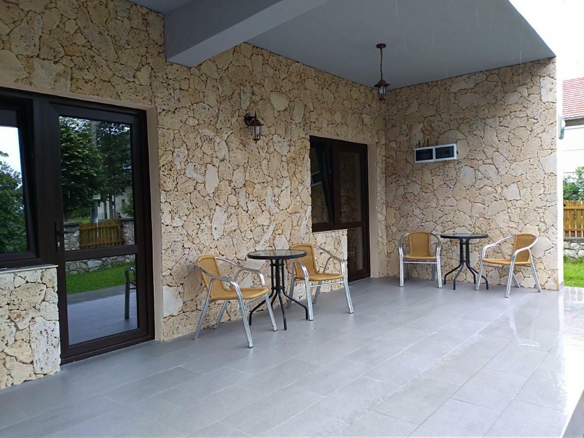 Casa Roka Apartment Eselnita Luaran gambar