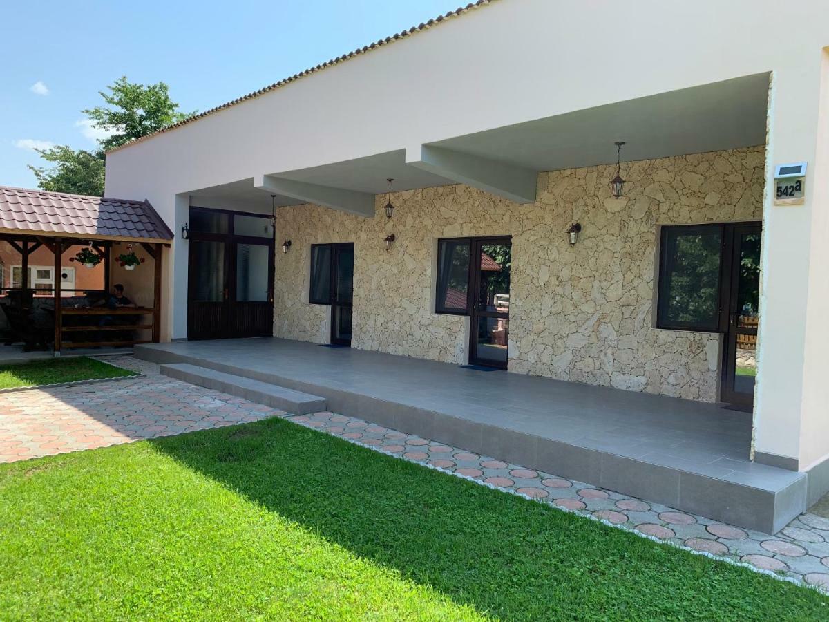 Casa Roka Apartment Eselnita Luaran gambar